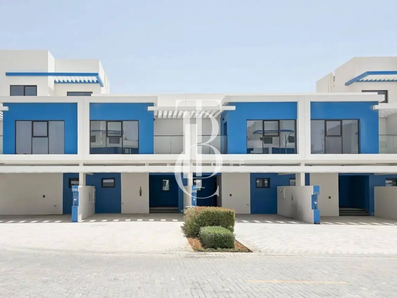 Brand New | Vacant | Near Central Hub