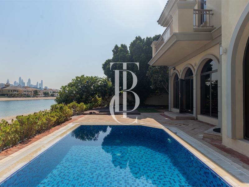Perfect Open Plan Family Home with Exquisite Views