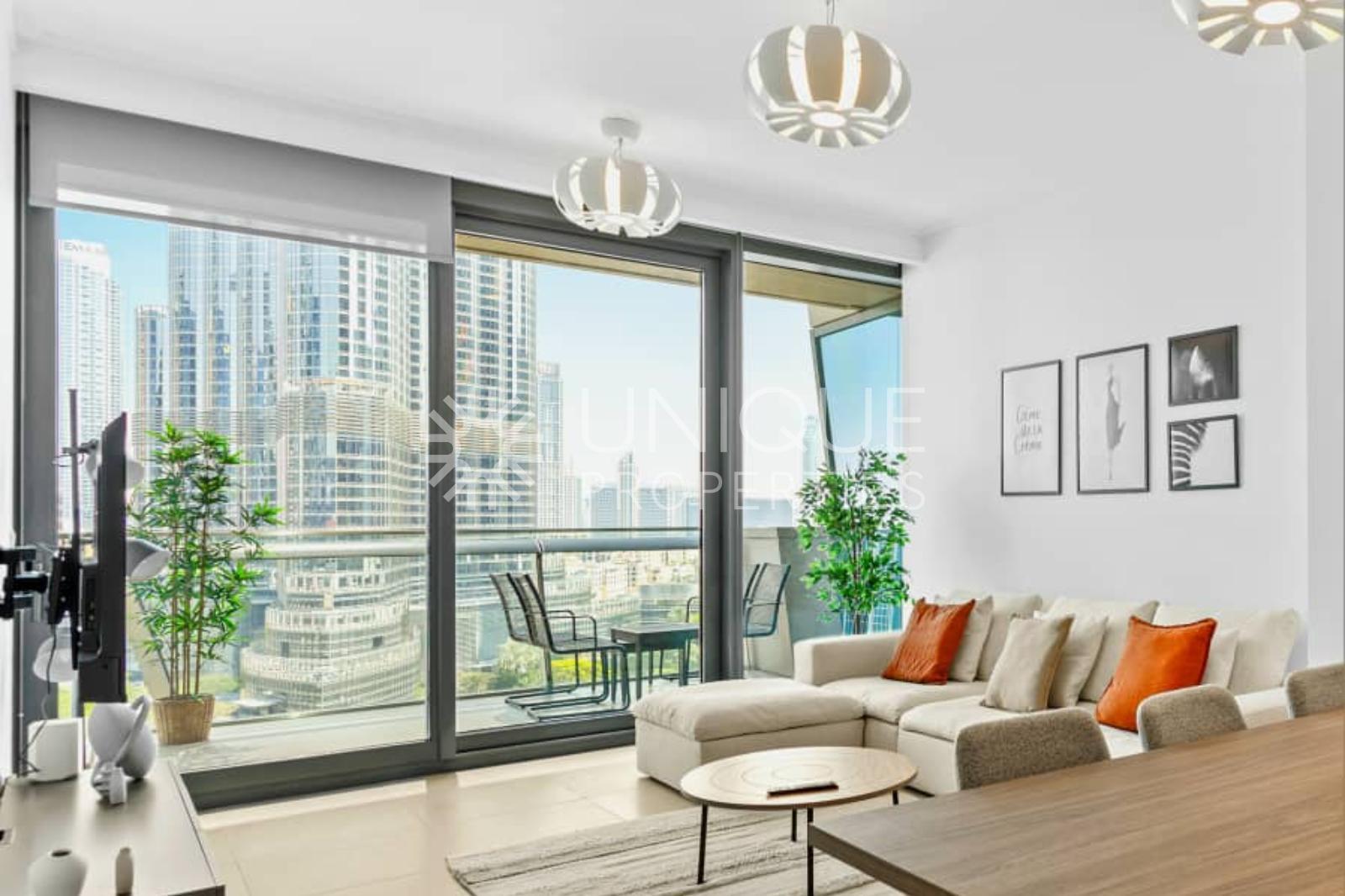 Vacant | Spacious Living | Central in Downtown