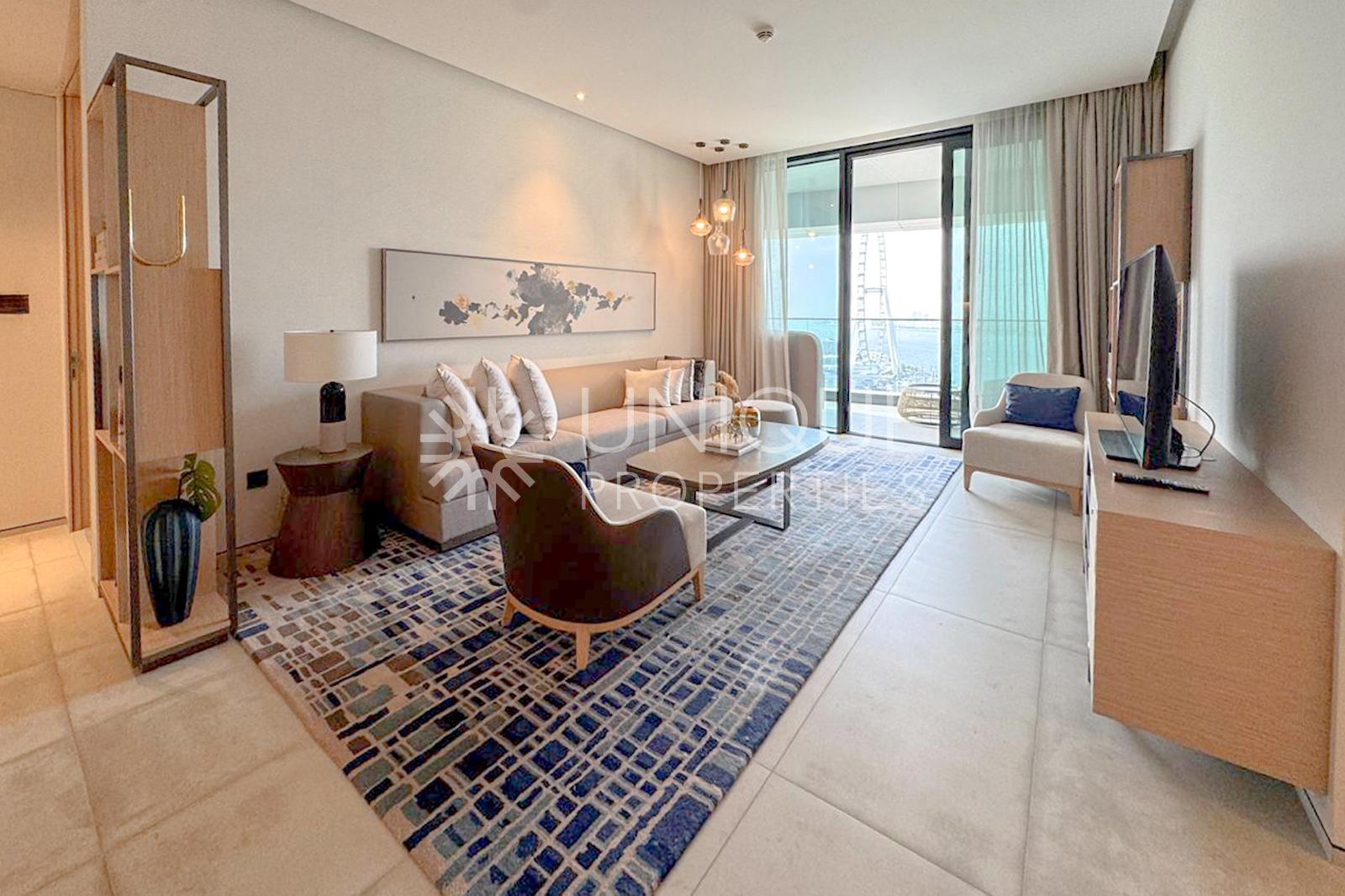 Sea View | Luxury Living | Vacant