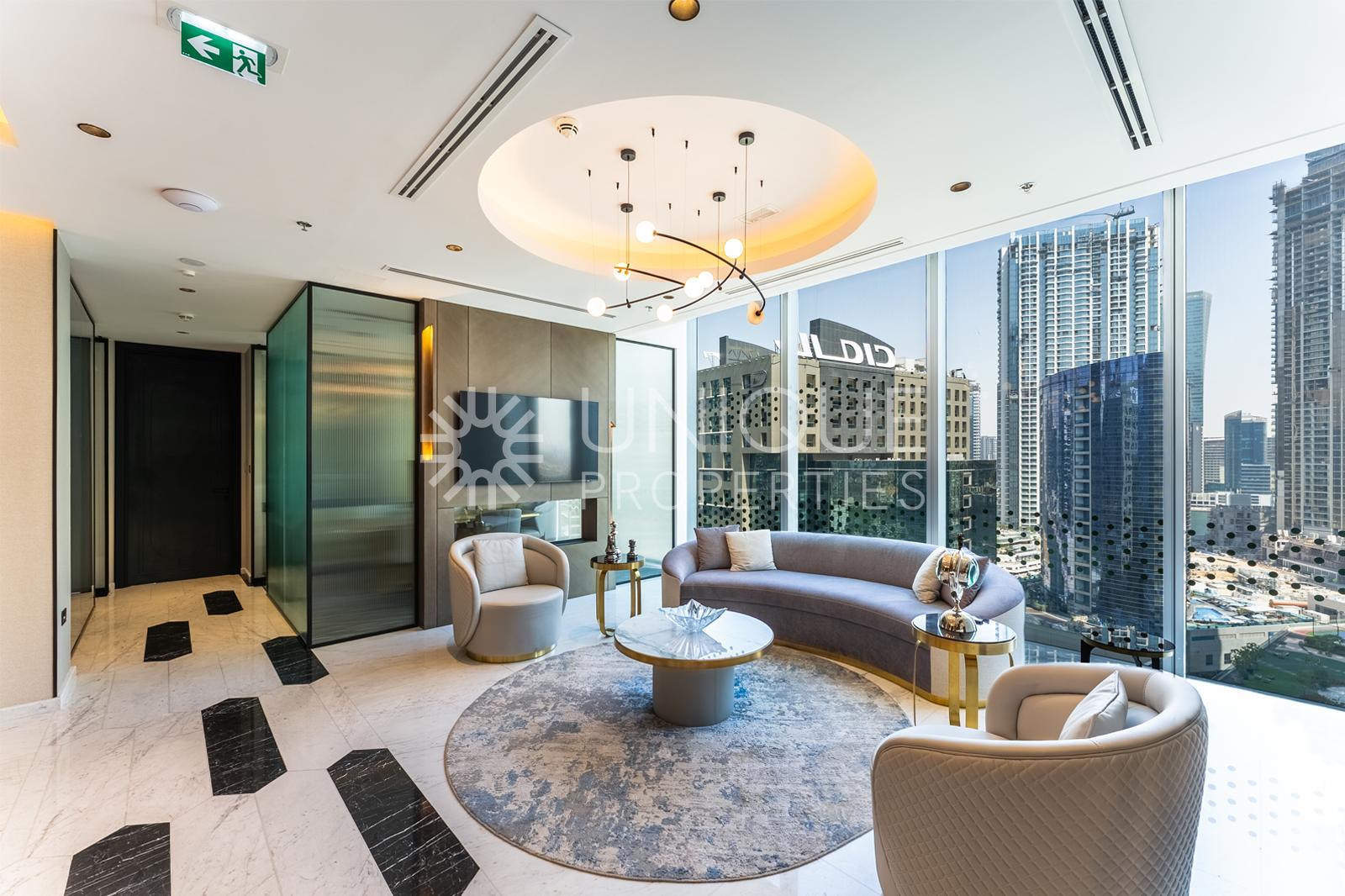High-End furnished | Triple views | Designed unit