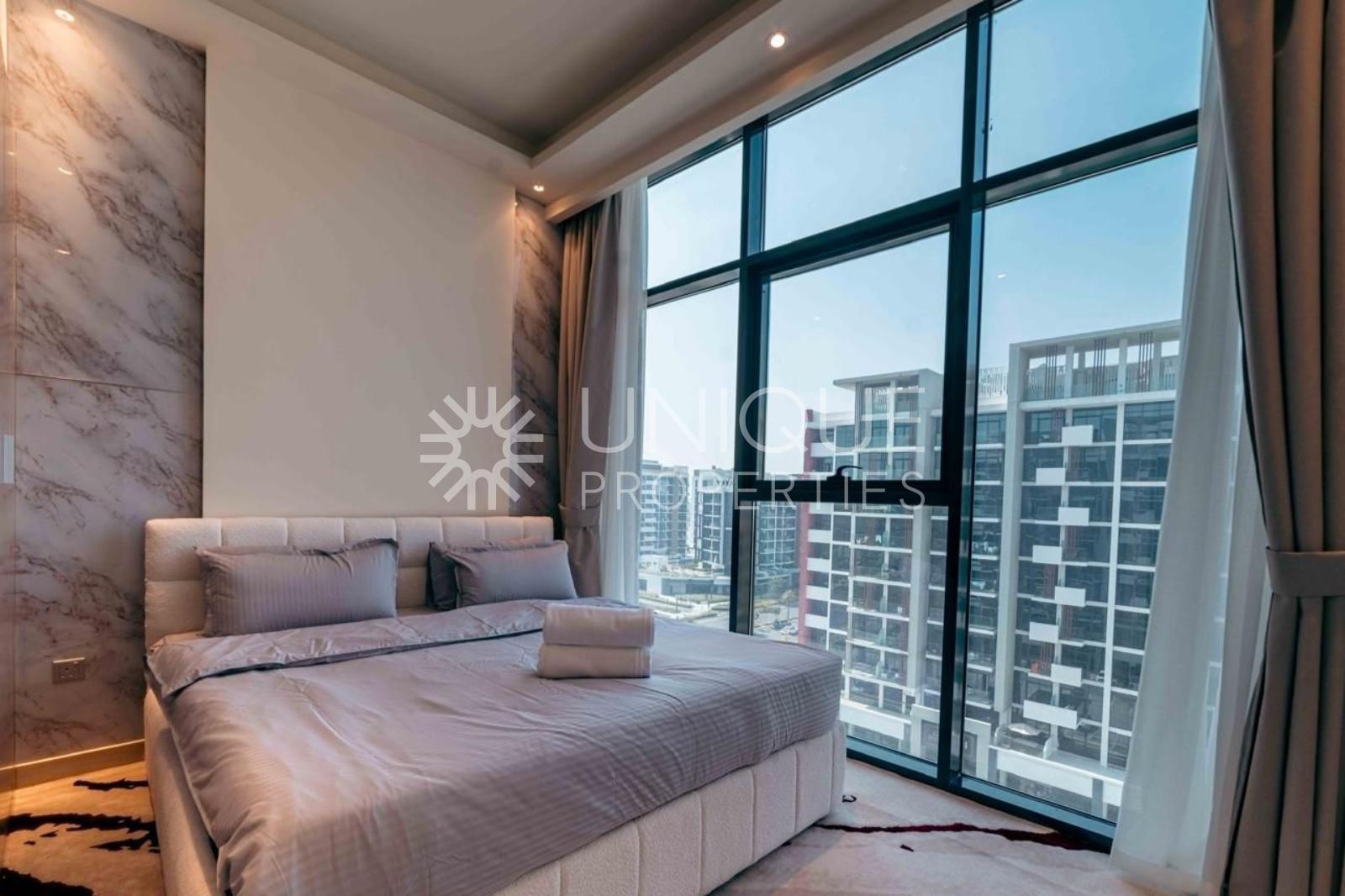Vacant | Burj Khalifa View | Corner Unit