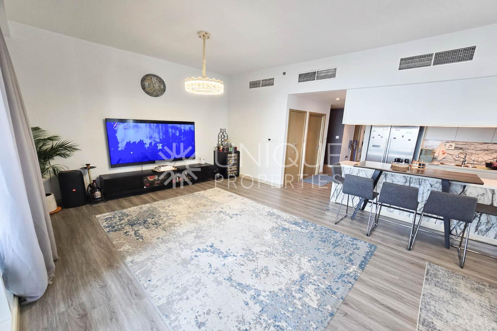 Spacious Unit | Prime Location | Vacant