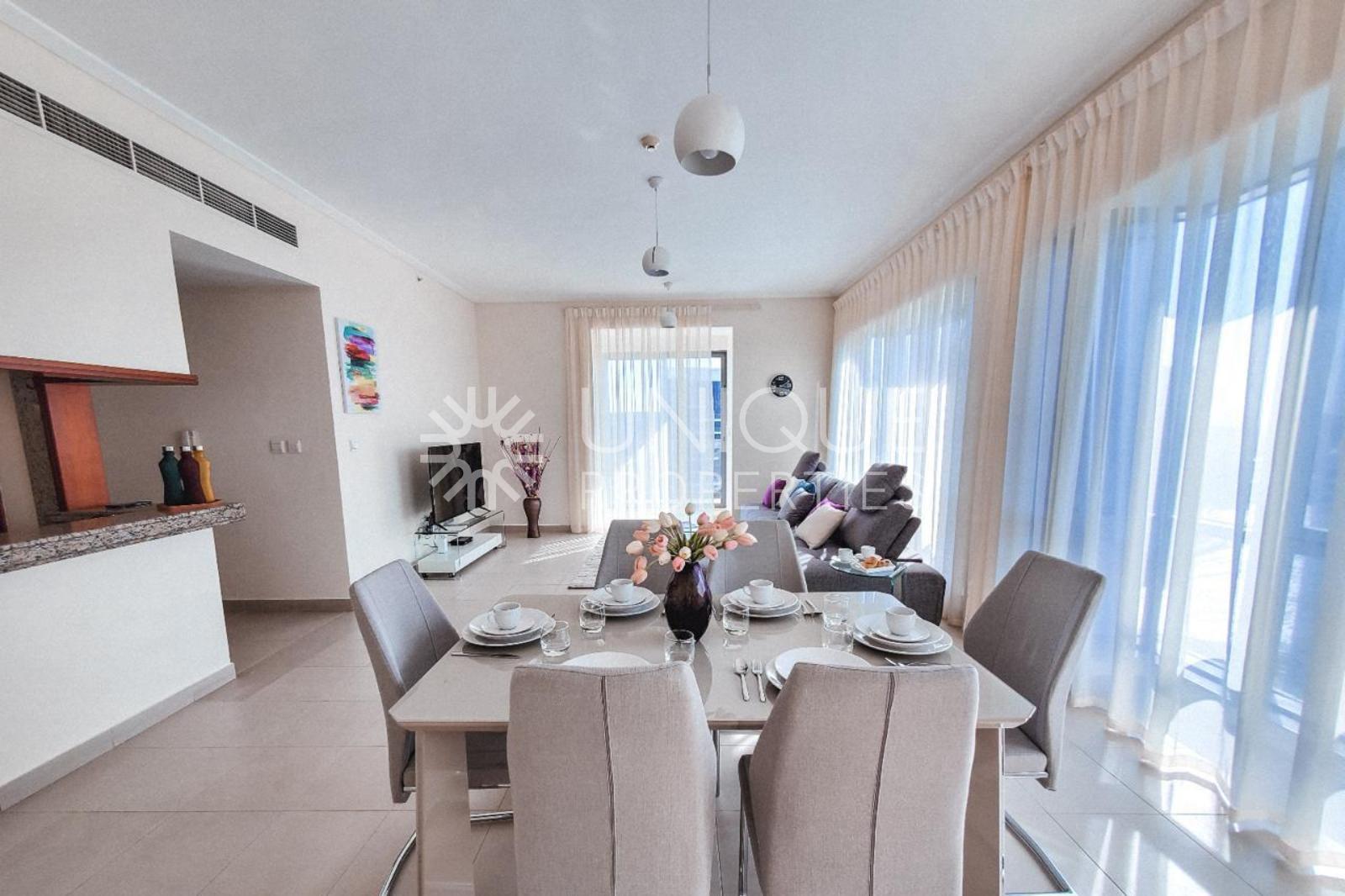 High Floor | Burj Khalifa View |Spacious